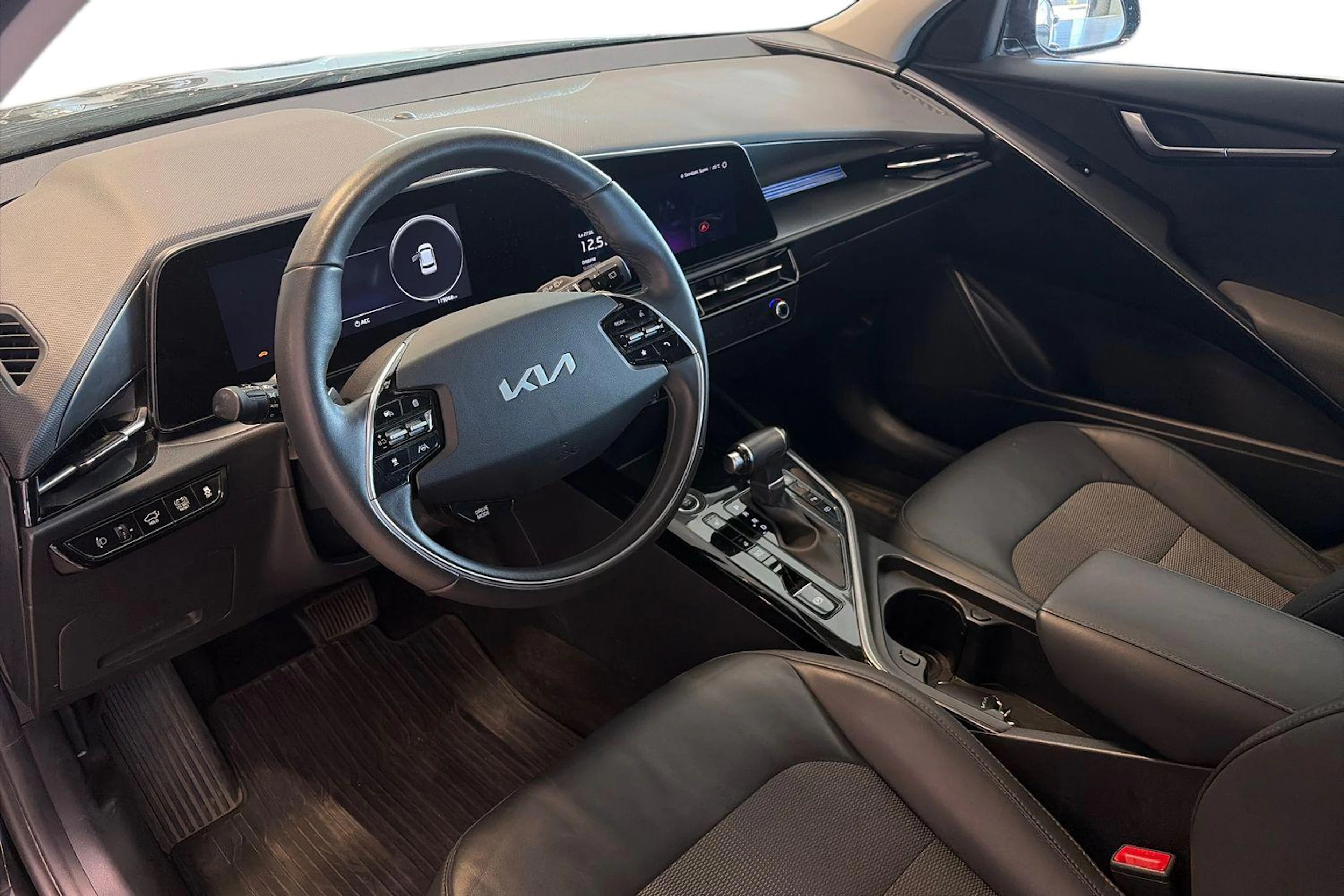 musta Kia Niro 2022 kuva 3.