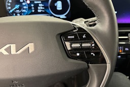 met. harmaa Kia Niro 2022 kuva 17.