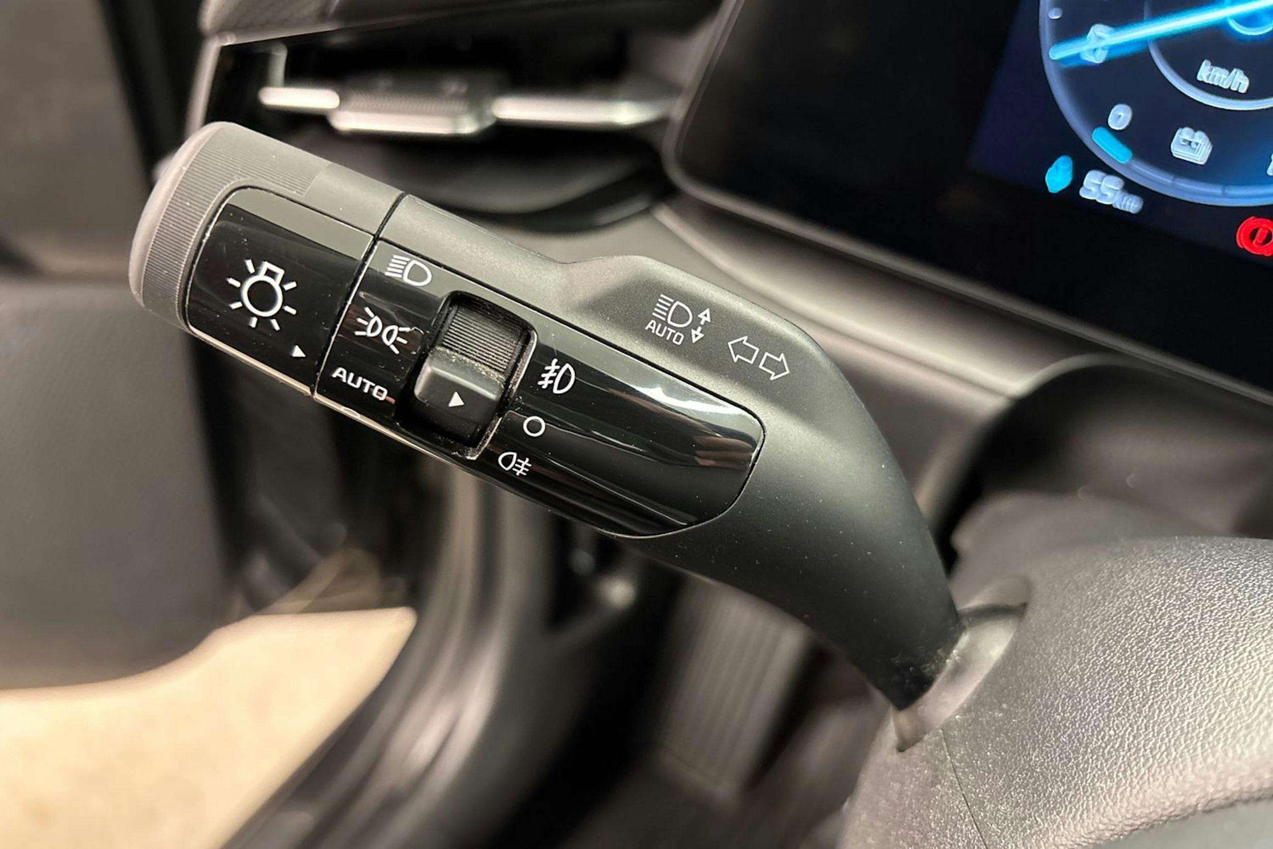 met. harmaa Kia Niro 2022 kuva 18.