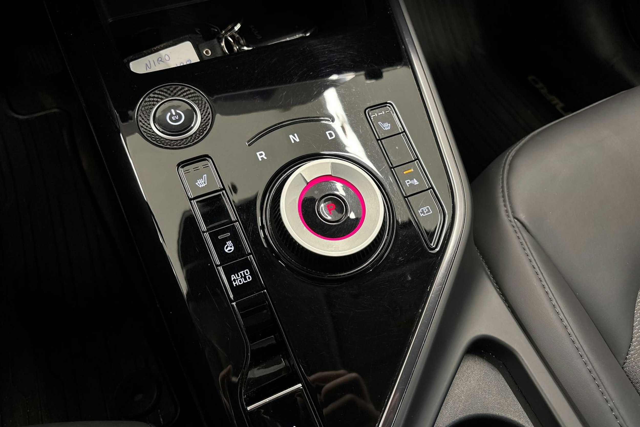 met. harmaa Kia Niro 2022 kuva 24.