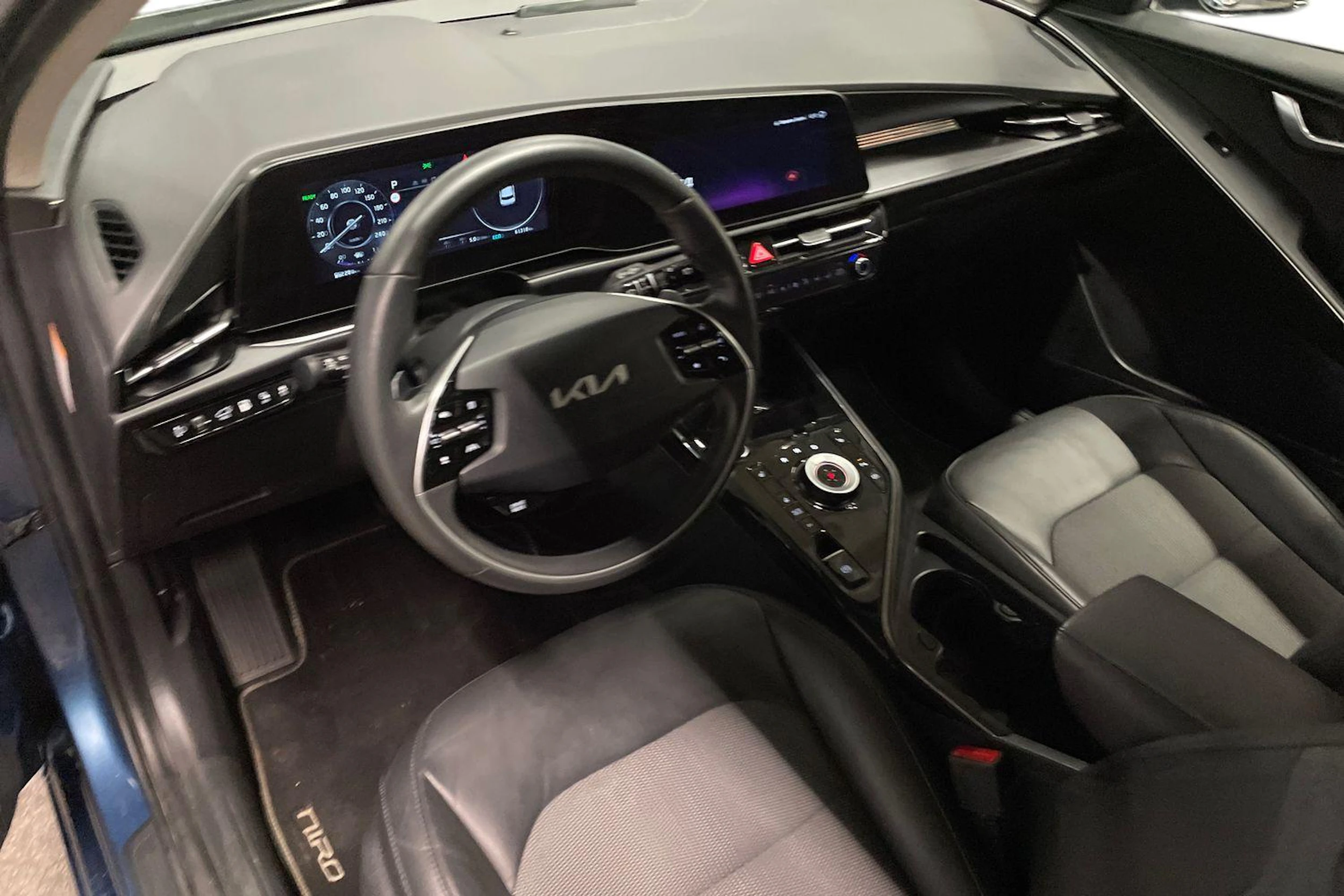Sininen Kia Niro 2022 kuva 8.