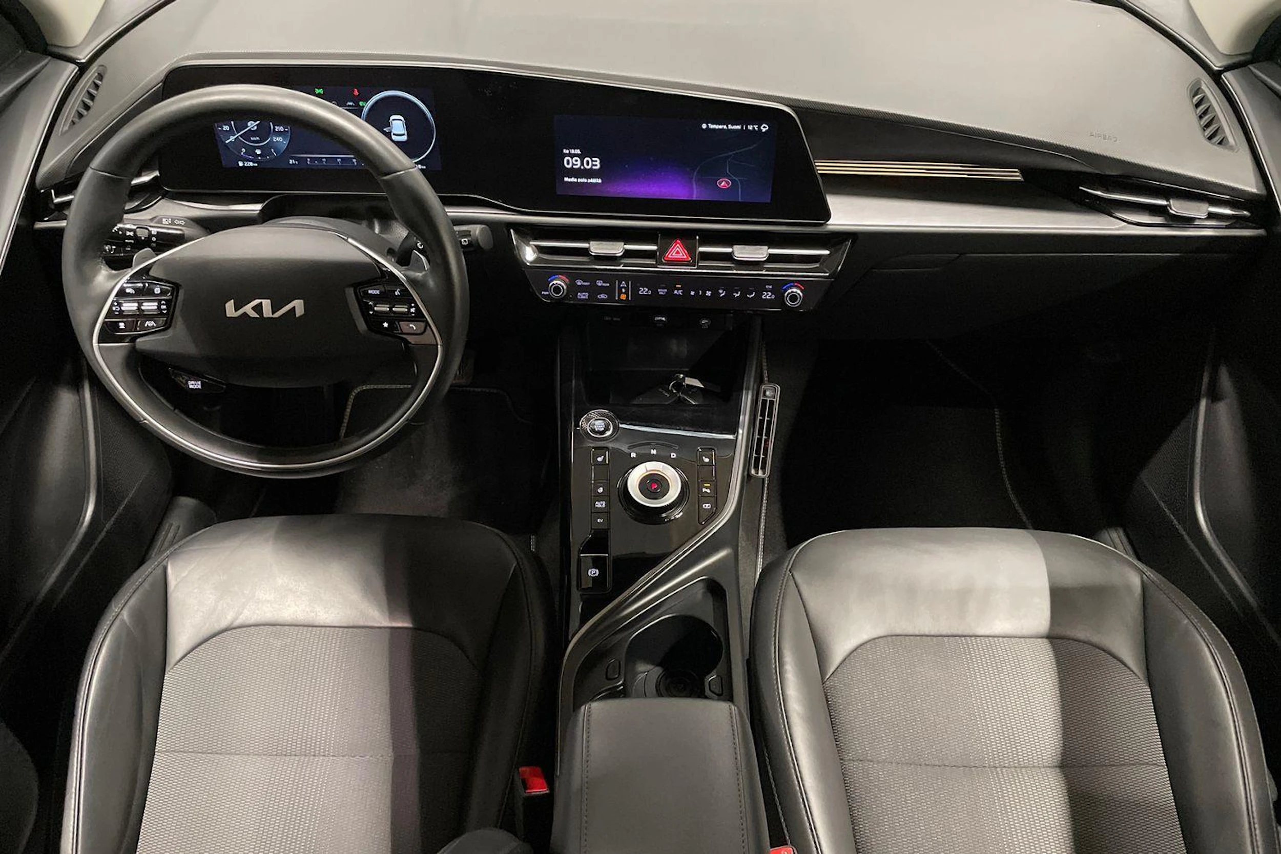 Sininen Kia Niro 2022 kuva 9.