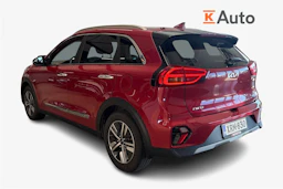 punainen Kia Niro 2022 kuva 2.