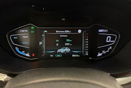punainen Kia Niro 2022 kuva 14.