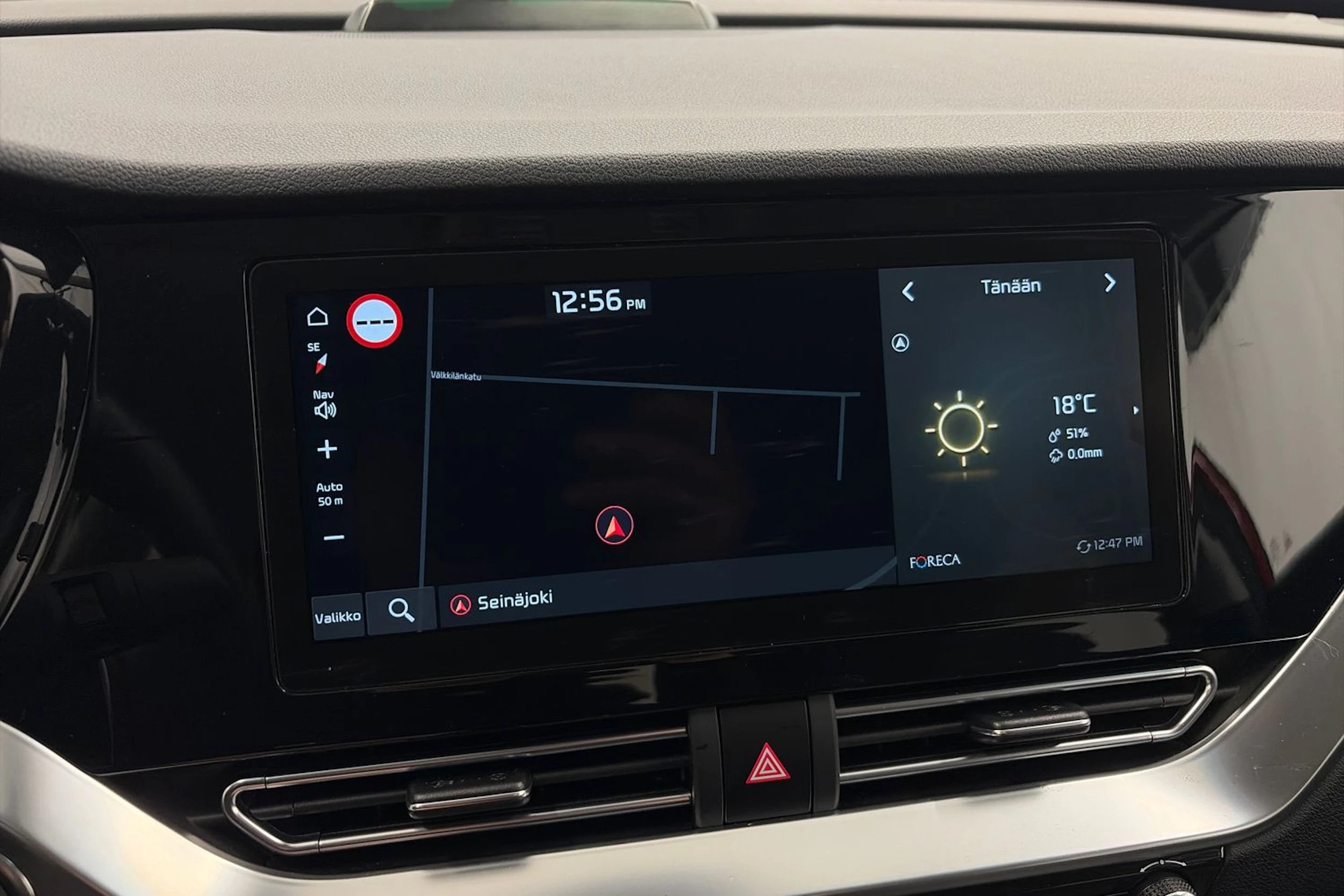 punainen Kia Niro 2022 kuva 18.