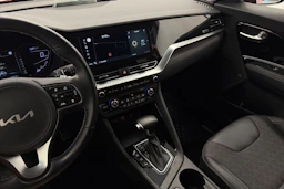 punainen Kia Niro 2022 kuva 21.