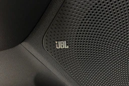 punainen Kia Niro 2022 kuva 26.