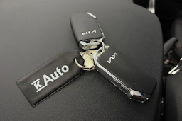 punainen Kia Niro 2022 kuva 31.