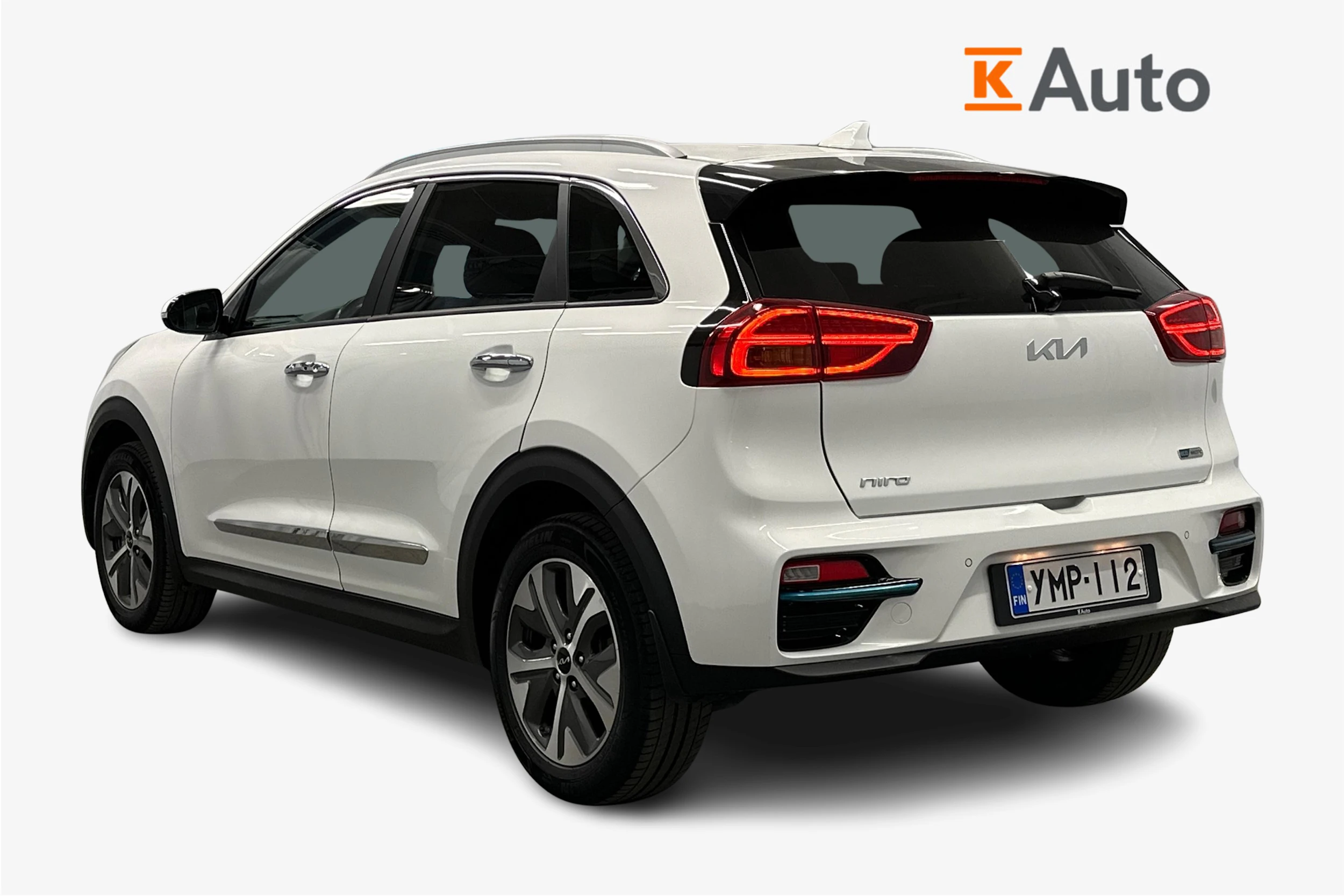valkoinen Kia Niro 2022 kuva 2.