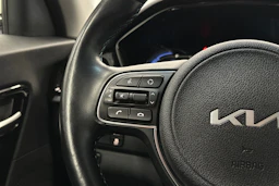 valkoinen Kia Niro 2022 kuva 14.
