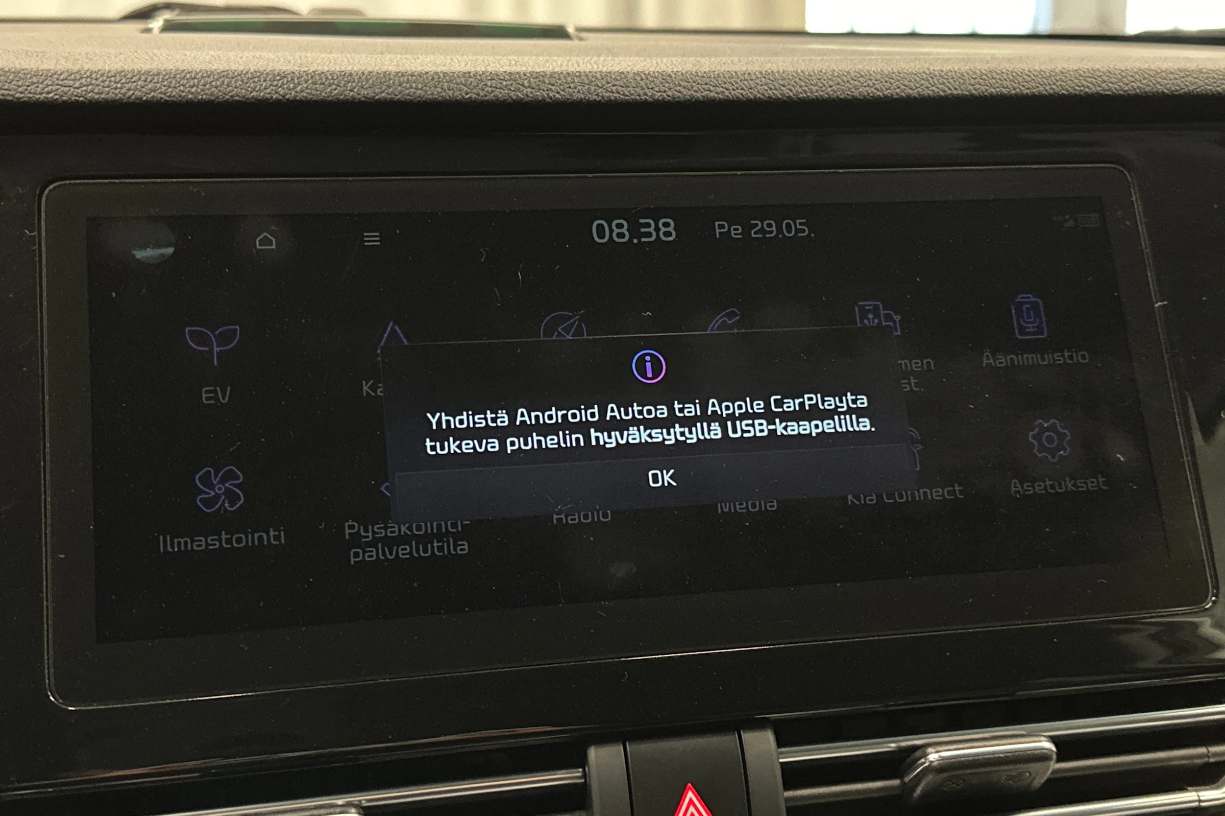 valkoinen Kia Niro 2022 kuva 18.
