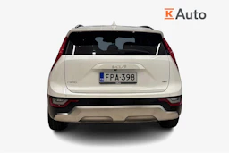 valkoinen Kia Niro 2023 kuva 4.