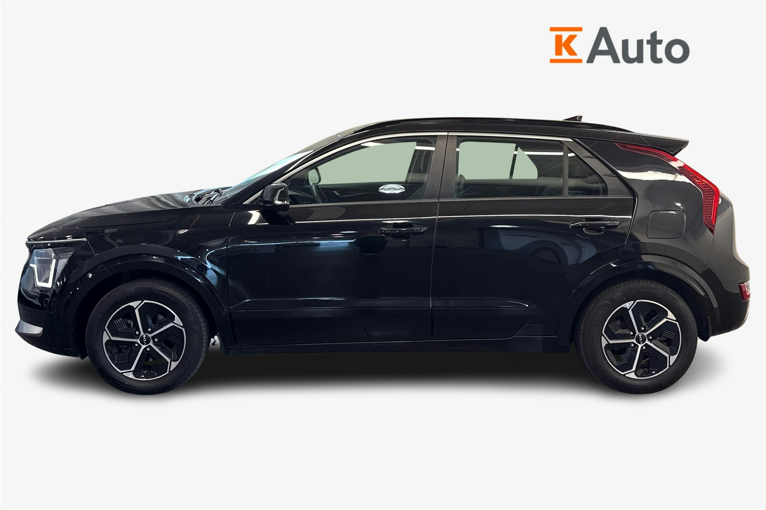 musta Kia Niro 2023 kuva 6.