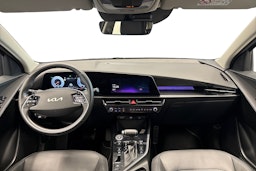 musta Kia Niro 2023 kuva 9.