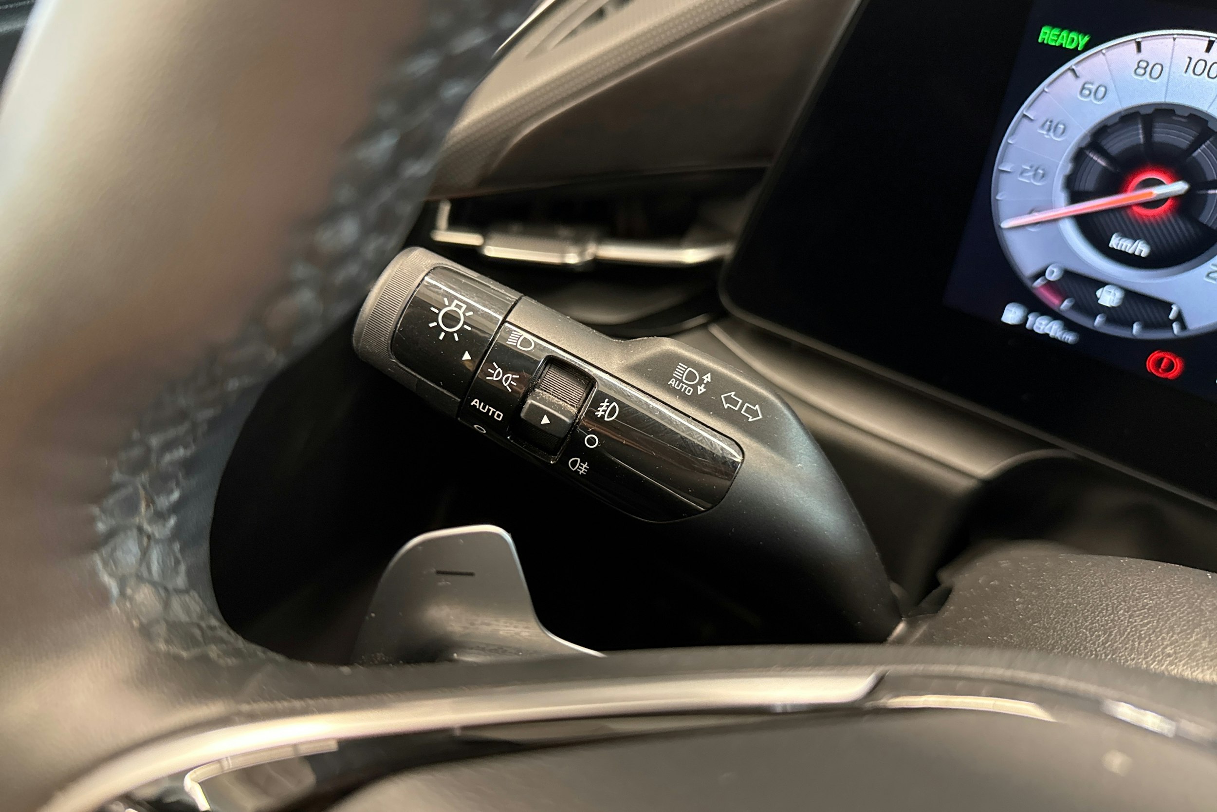 musta Kia Niro 2023 kuva 20.