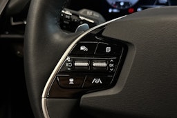 musta Kia Niro 2023 kuva 22.