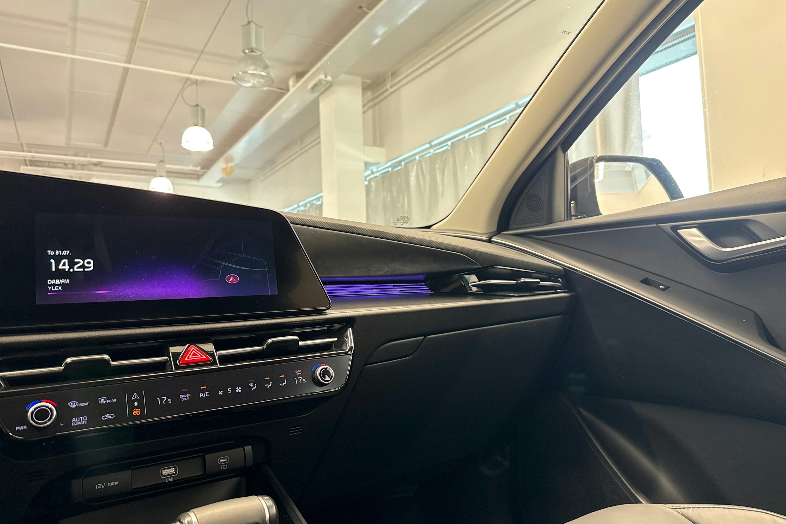 musta Kia Niro 2023 kuva 29.