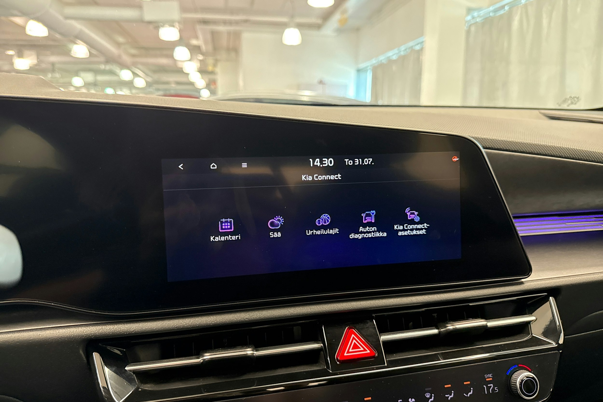 musta Kia Niro 2023 kuva 33.