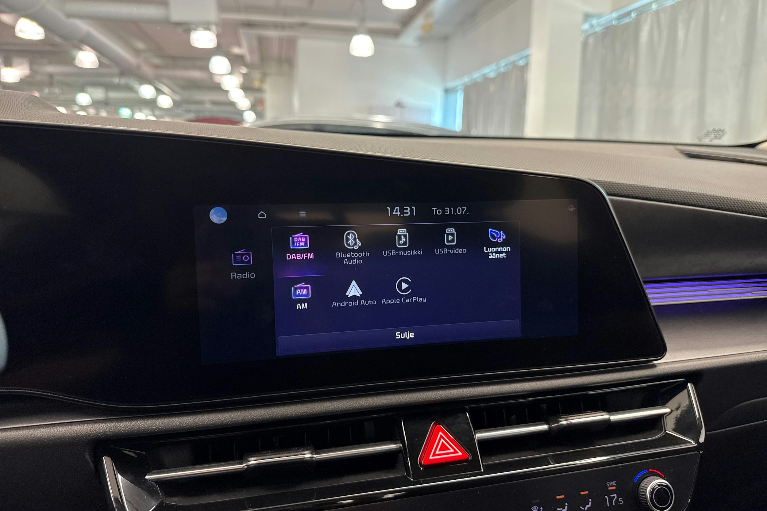 musta Kia Niro 2023 kuva 34.