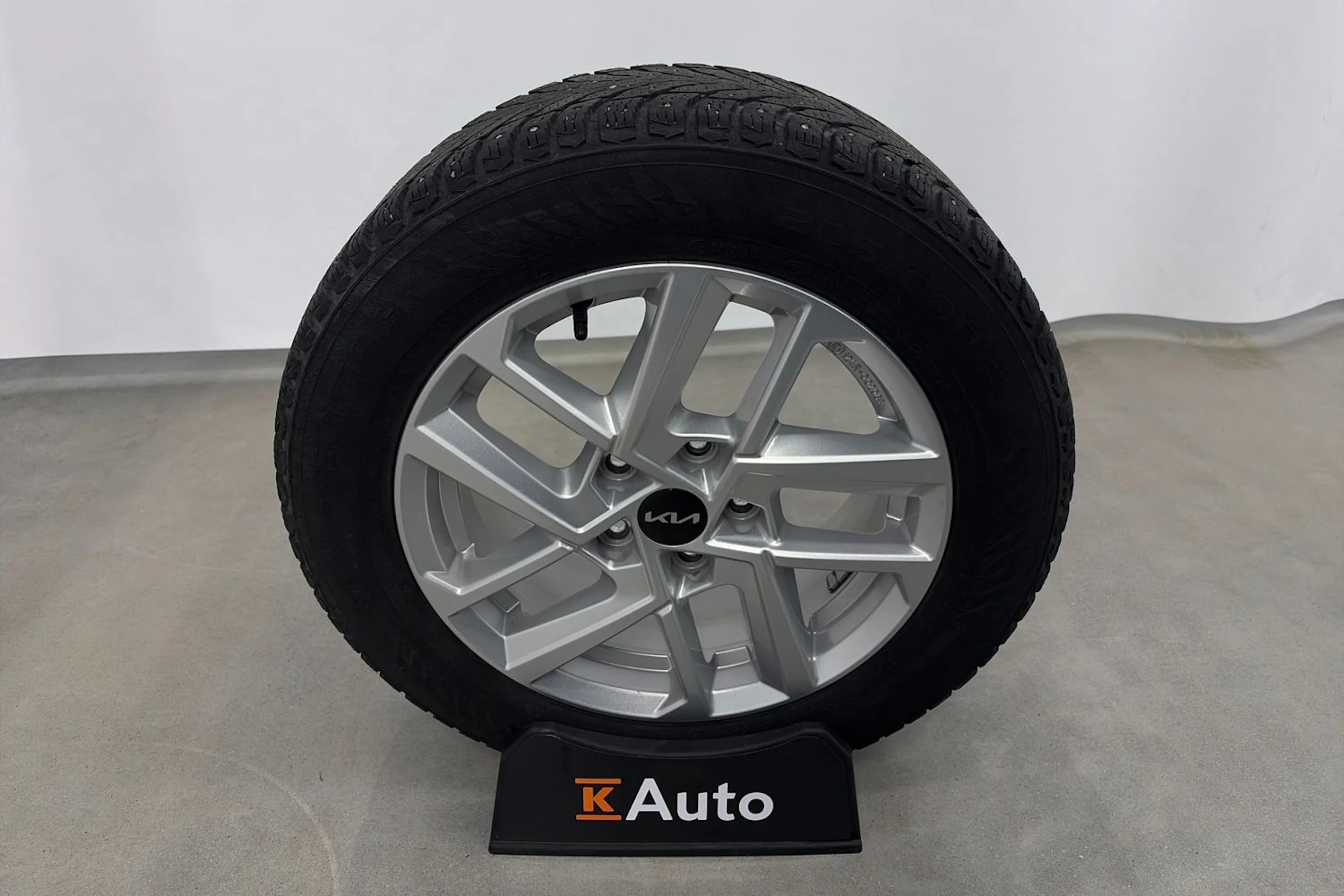 musta Kia Niro 2023 kuva 11.