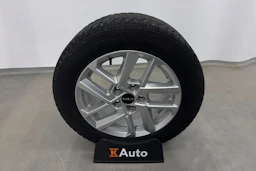 musta Kia Niro 2023 kuva 11.