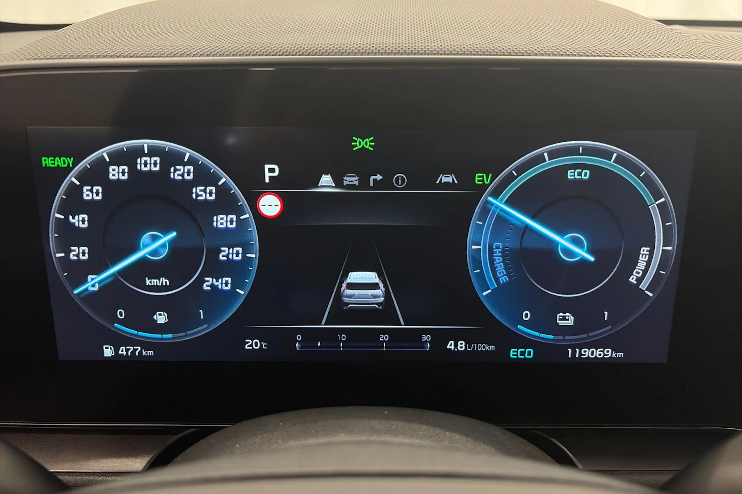 musta Kia Niro 2023 kuva 13.