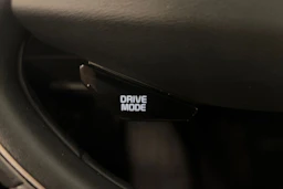 musta Kia Niro 2023 kuva 16.