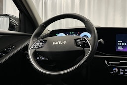 musta Kia Niro 2023 kuva 16.
