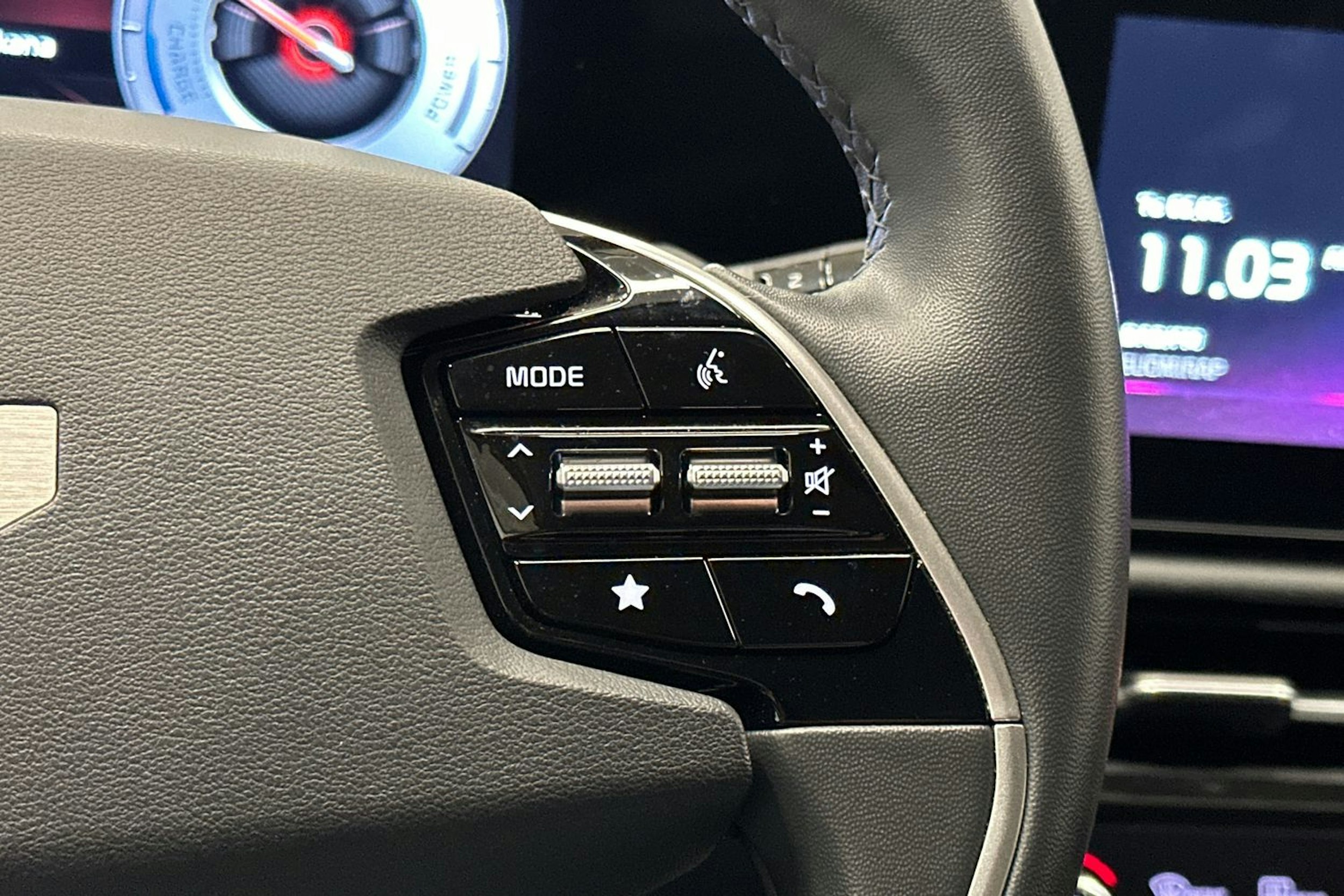 musta Kia Niro 2023 kuva 20.