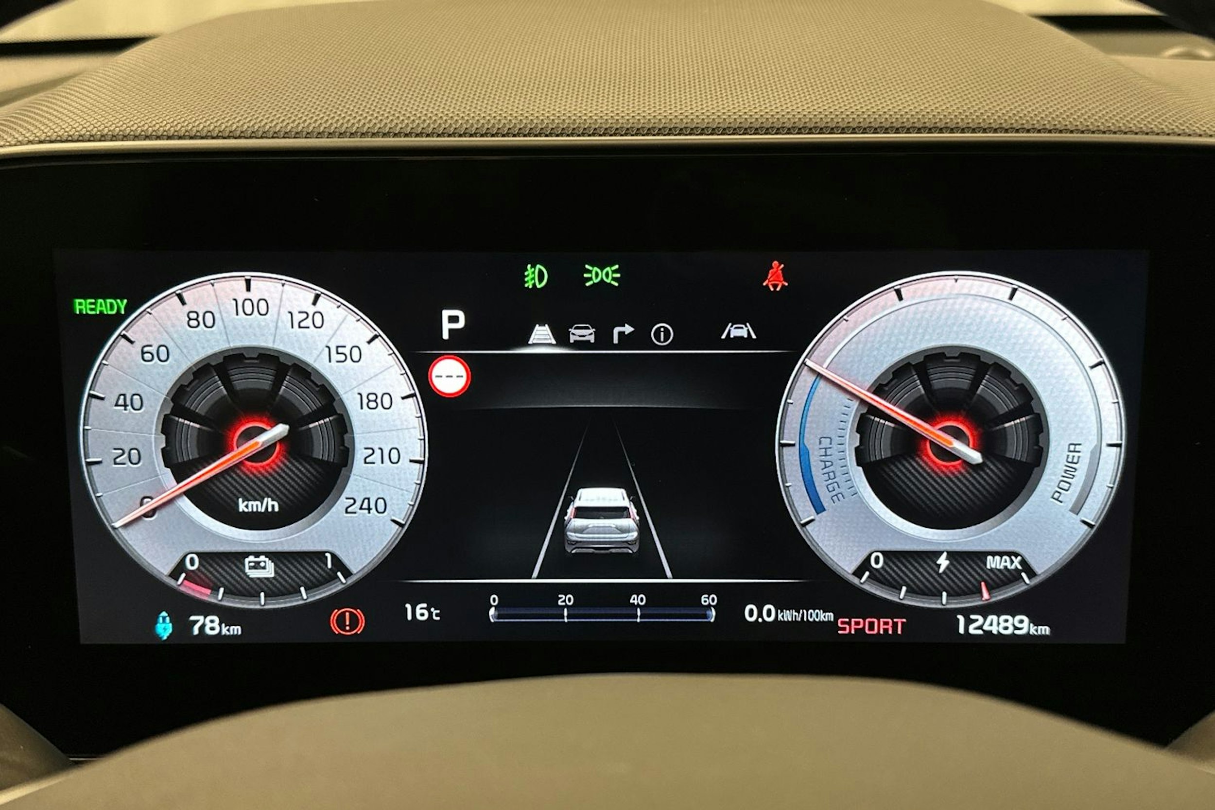 musta Kia Niro 2023 kuva 21.