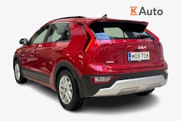 punainen Kia Niro 2023 kuva 2.