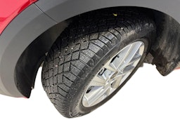 punainen Kia Niro 2023 kuva 9.