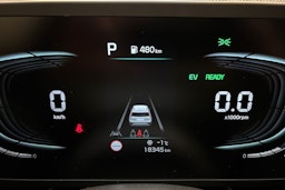 punainen Kia Niro 2023 kuva 15.