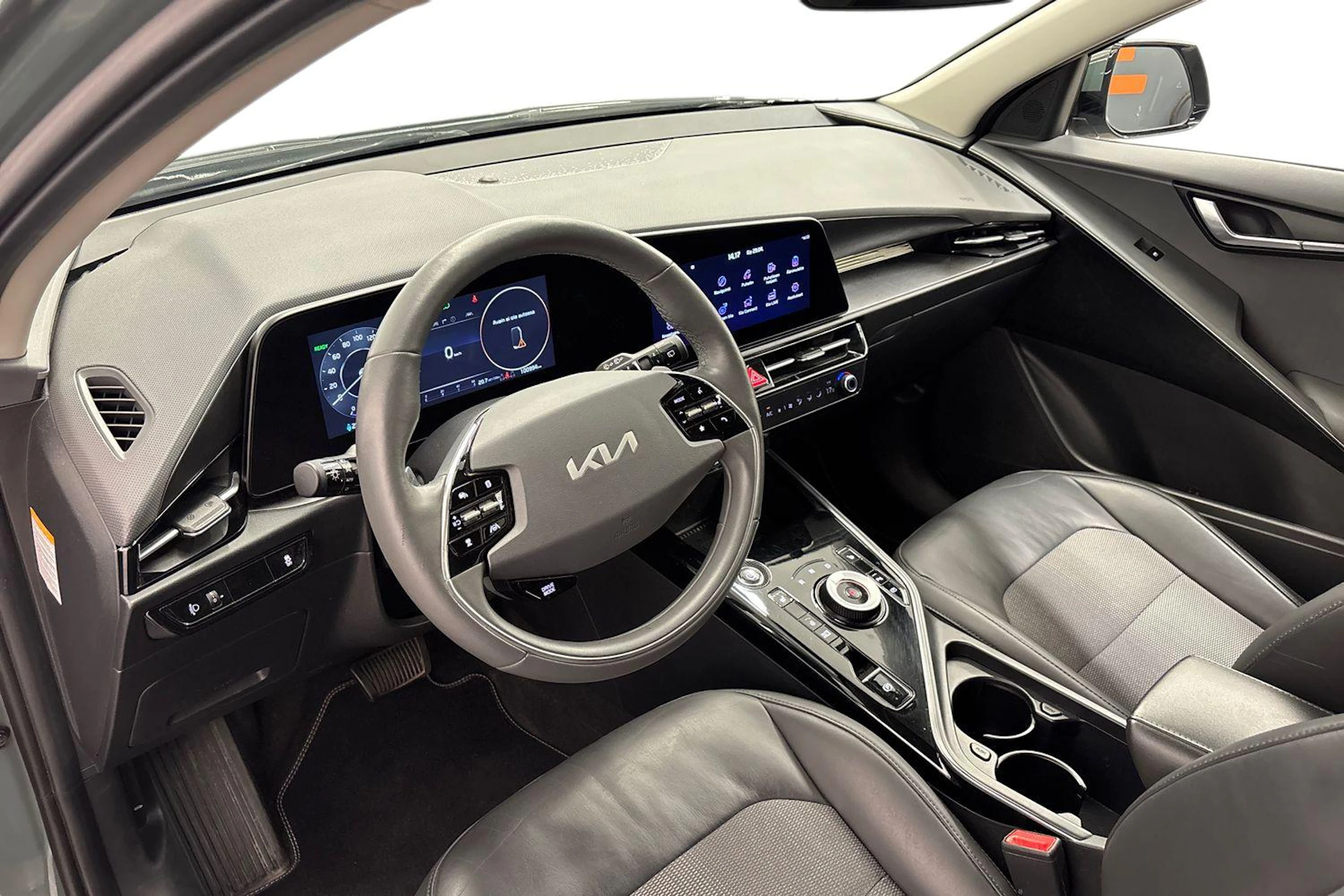 met. vihreä Kia Niro 2023 kuva 8.