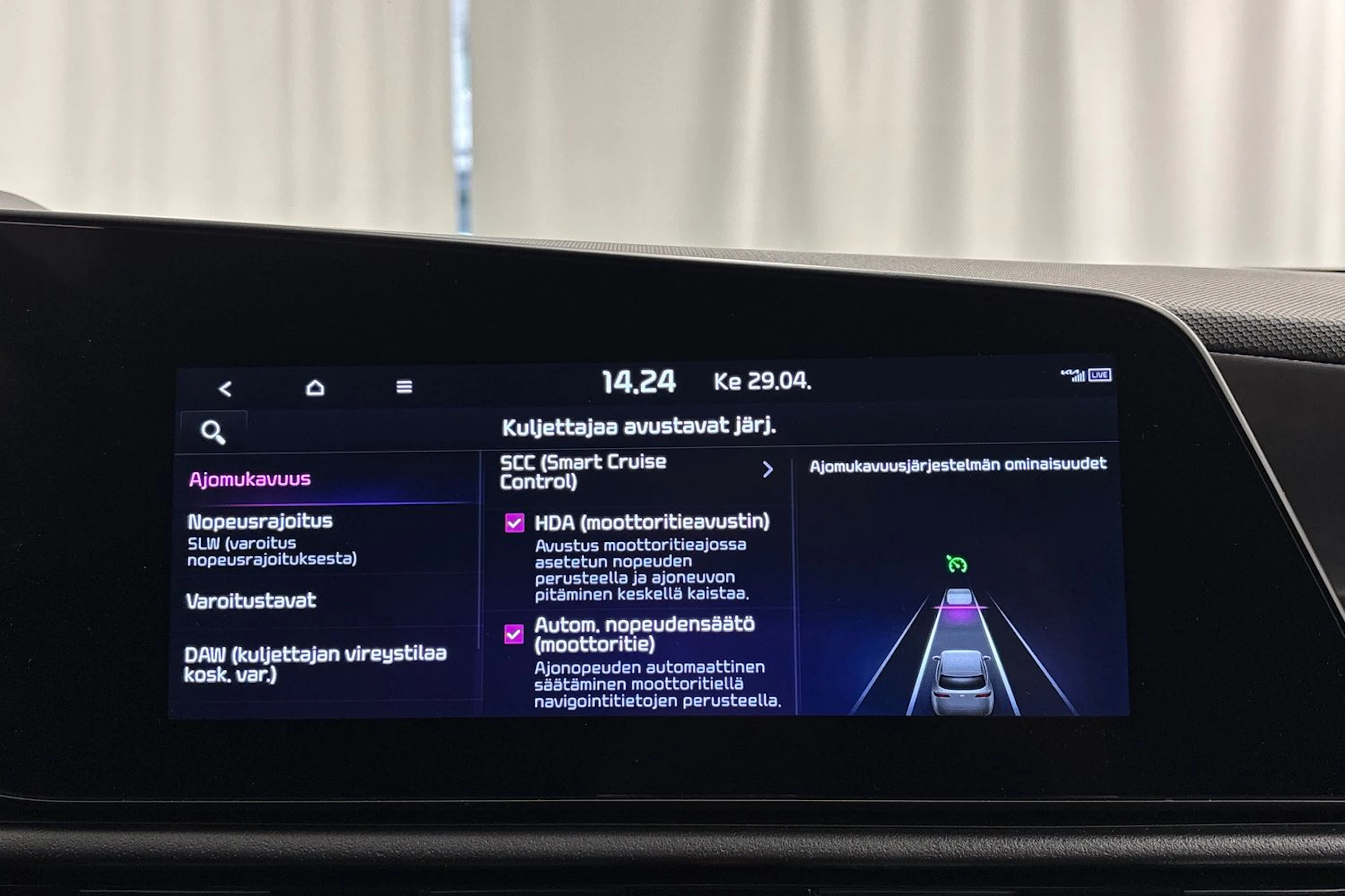 met. vihreä Kia Niro 2023 kuva 25.