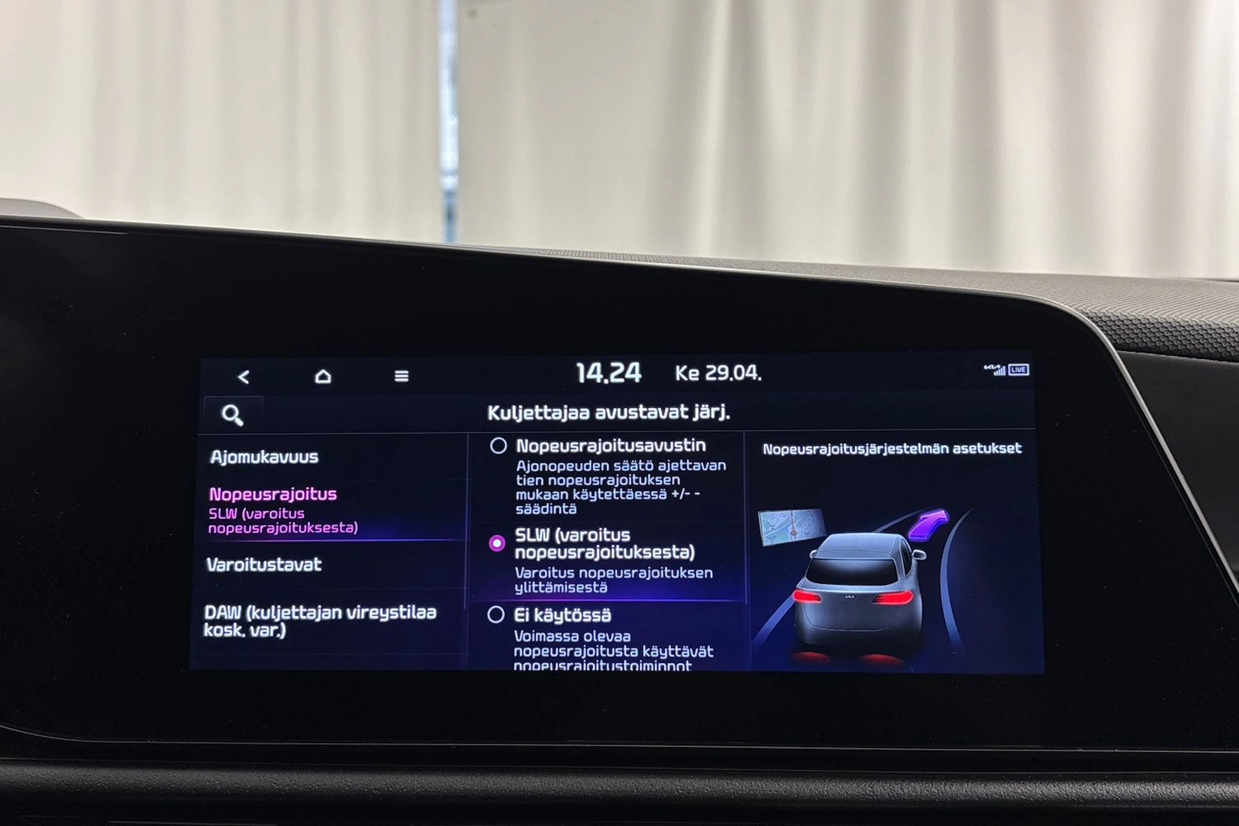 met. vihreä Kia Niro 2023 kuva 26.