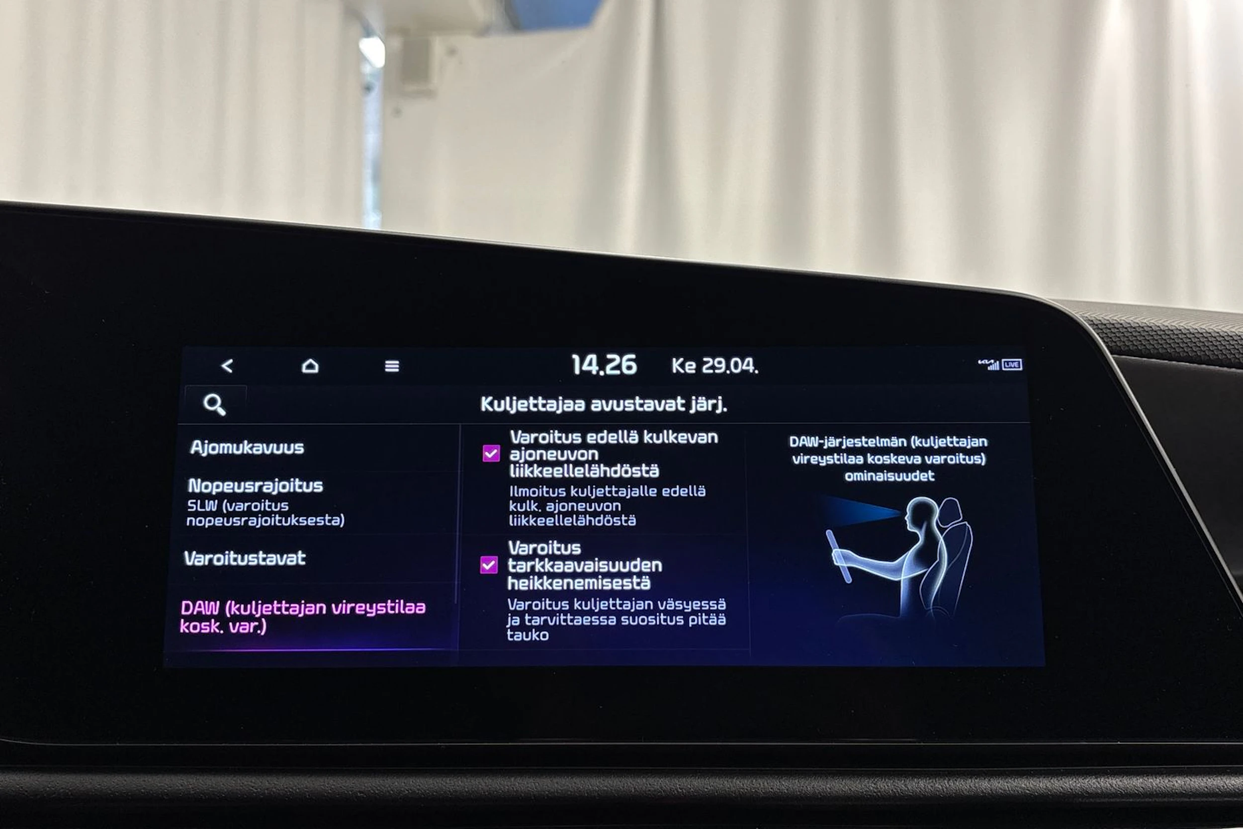 met. vihreä Kia Niro 2023 kuva 28.