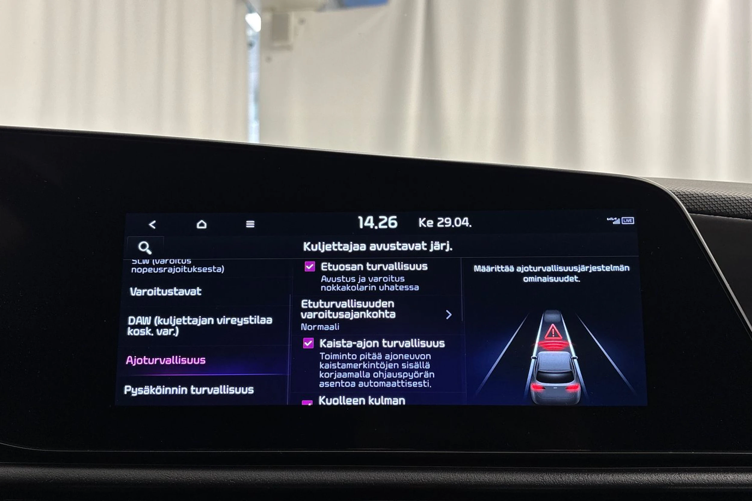 met. vihreä Kia Niro 2023 kuva 29.