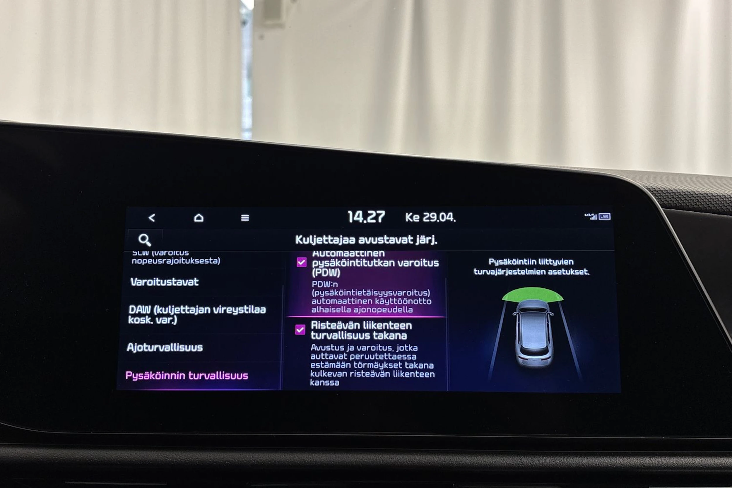 met. vihreä Kia Niro 2023 kuva 31.