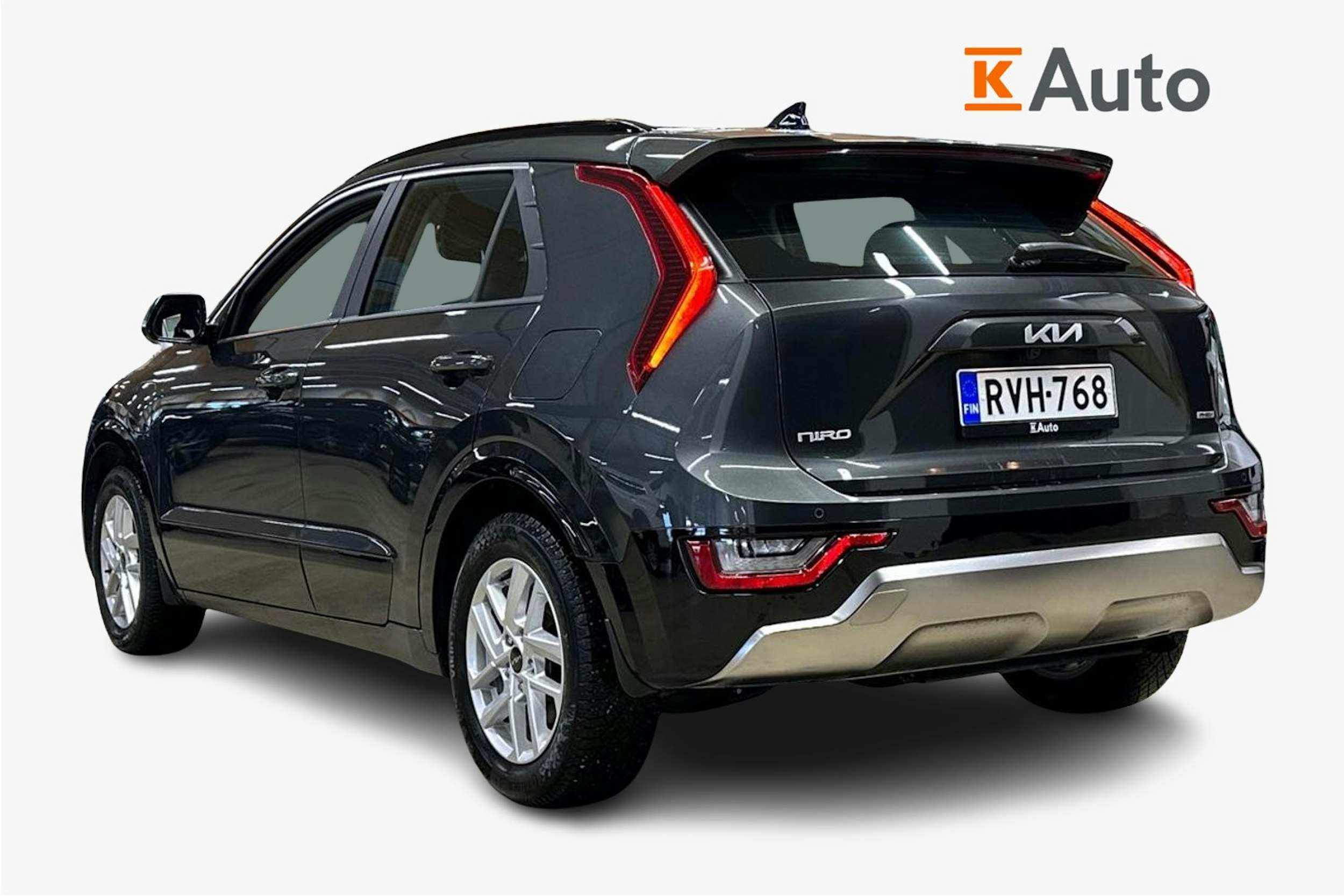 harmaa Kia Niro 2023 kuva 2.