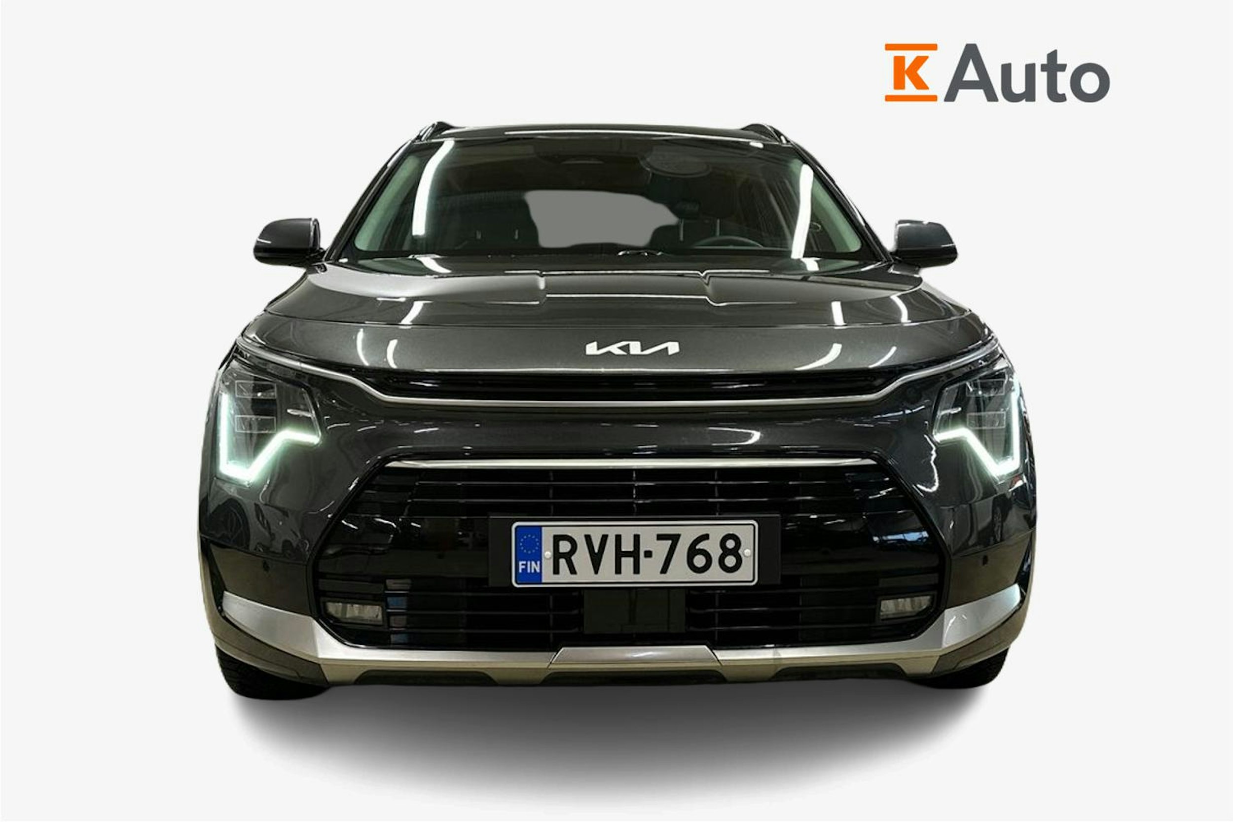 harmaa Kia Niro 2023 kuva 5.