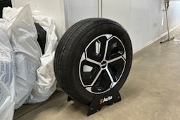 harmaa Kia Niro 2023 kuva 13.