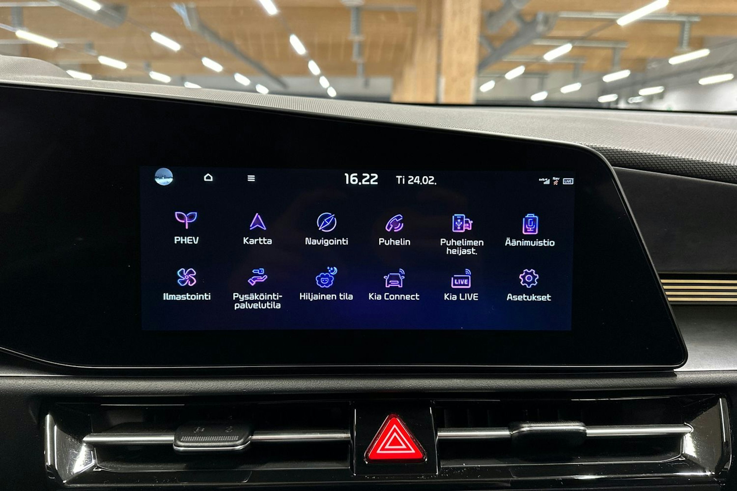 harmaa Kia Niro 2023 kuva 20.