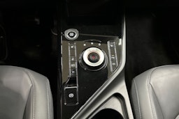 harmaa Kia Niro 2023 kuva 22.