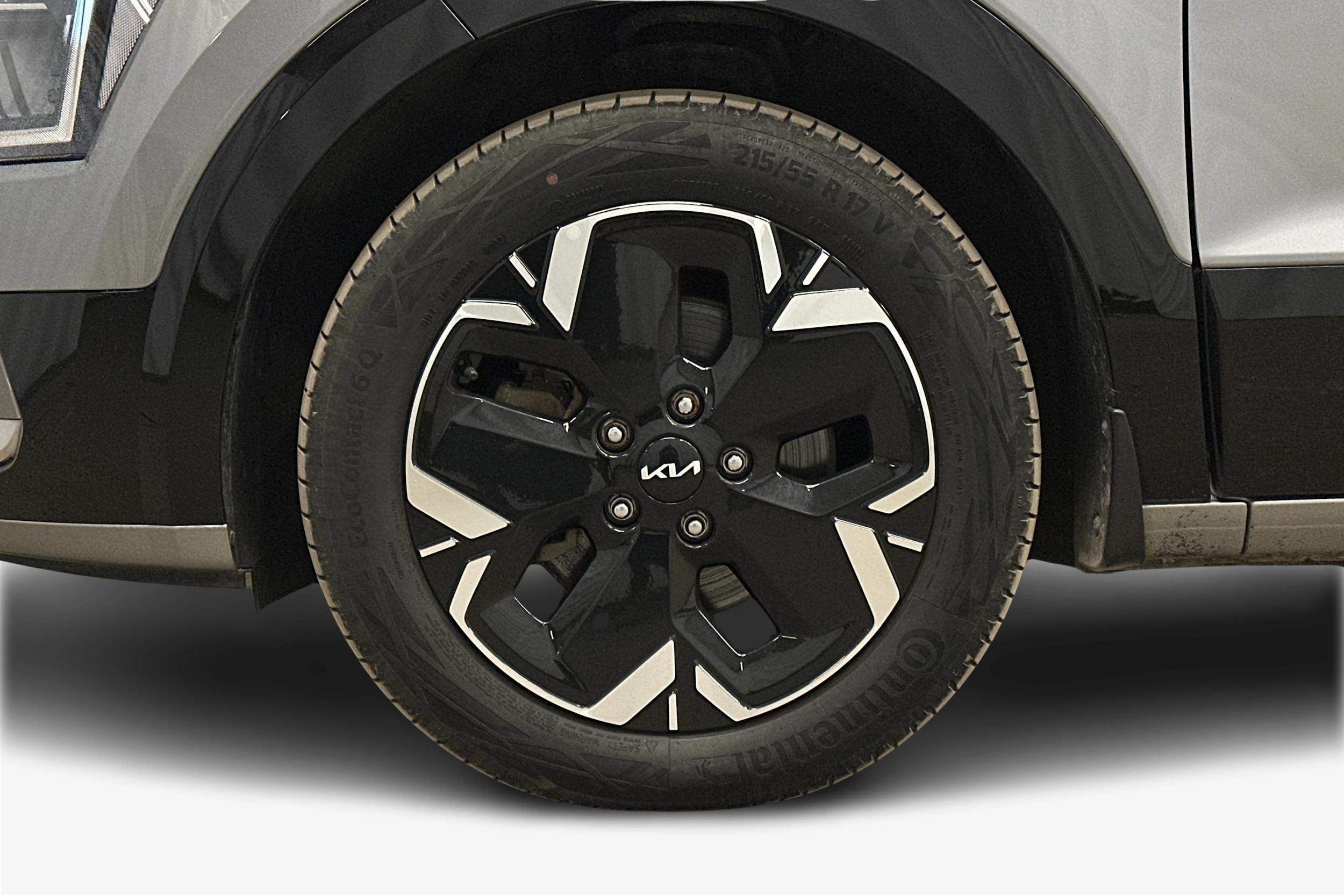 harmaa Kia Niro 2023 kuva 12.