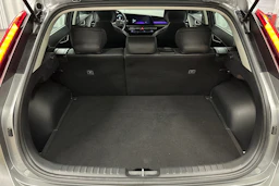 harmaa Kia Niro 2023 kuva 15.