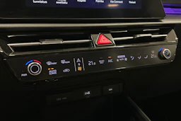 harmaa Kia Niro 2023 kuva 26.