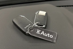 harmaa Kia Niro 2023 kuva 28.