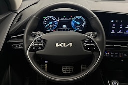 met. sininen Kia Niro 2024 kuva 11.