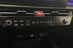 met. sininen Kia Niro 2024 kuva 20.